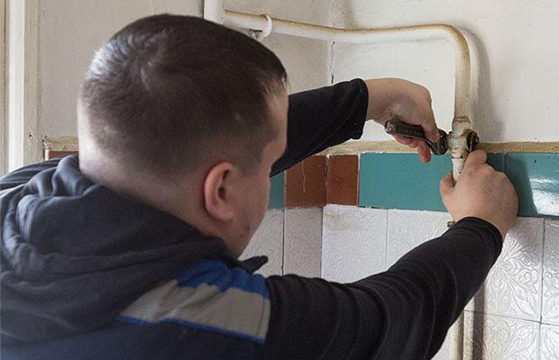 Який газ подається в квартири-аналізуємо склад, колір полумя і запах. Чадний газ при пічному опаленні