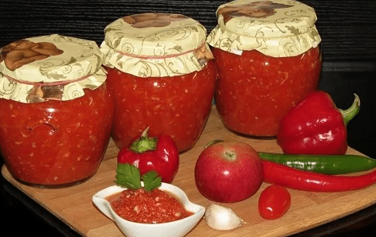Варена аджика з помідор. Аджика з помідорів і часнику: класичний рецепт на зиму