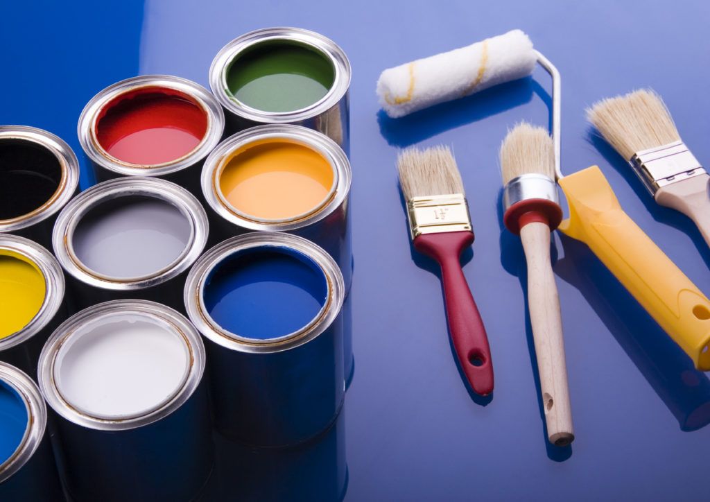 Як пофарбувати сходи в будинку своїми руками. Чим фарбувати деревяні сходи