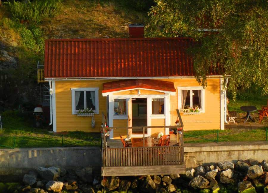 Шведські збірні будинки під ключ. Утеплення вікон за шведською технологією