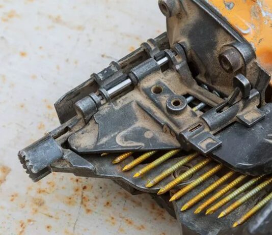 Cara Menggunakan Framing Nail Gun: Panduan Langkah demi Langkah untuk Pemilik Rumah