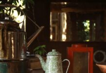 Як розпізнати антикваріат: різниця між справжнім та підробленим